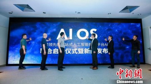 在深圳“养龙虾”一个月，我决定把老板“炒”了！这AI代理简直逆天